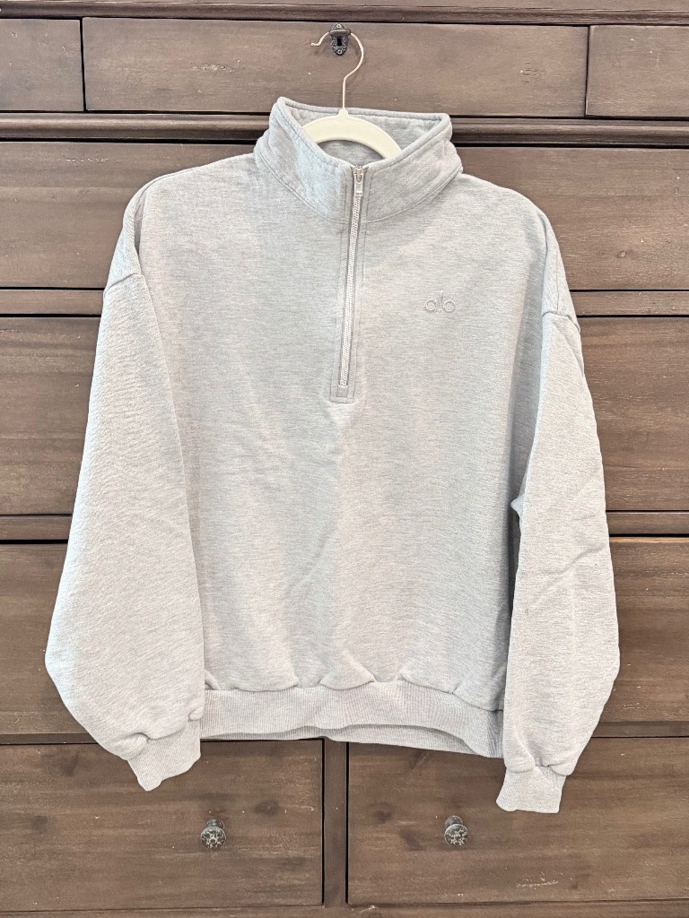 ALO Yoga Accolade 1/4 Zip Pullover Heather Grey Size Medium
